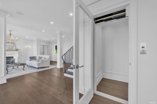 4135 Burkehill Place, West Vancouver, BC - Indoor Photo Showing Other Room