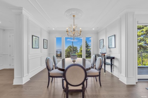 4135 Burkehill Place, West Vancouver, BC - Indoor Photo Showing Dining Room