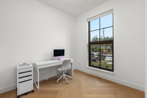 944 Caithness Crescent, Port Moody, BC - Indoor Photo Showing Office