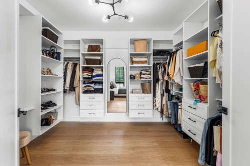 944 Caithness Crescent, Port Moody, BC - Indoor With Storage