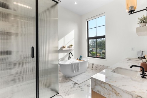 944 Caithness Crescent, Port Moody, BC - Indoor Photo Showing Bathroom