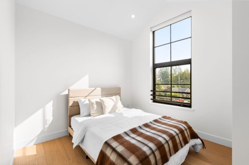 944 Caithness Crescent, Port Moody, BC - Indoor Photo Showing Bedroom