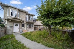 5983 Sprott Street Burnaby, BC V5G 1T9