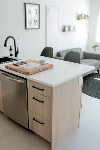 1808 51St Avenue E, Vancouver, BC - Indoor Photo Showing Kitchen