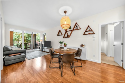 201-5460 Broadway, Burnaby, BC - Indoor