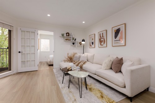 305-688 16th Avenue E Vancouver, BC V5T 2V4