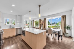 412-2188 Madison Avenue Burnaby, BC V5C 0J8