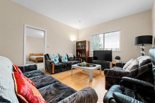 8080 Columbia Street, Vancouver, BC - Indoor Photo Showing Living Room