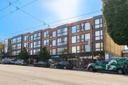 206-2636 Hastings Street E Vancouver, BC V5K 0A4