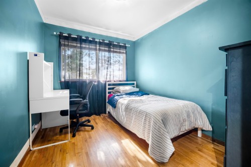 521 Brookmere Avenue, Coquitlam, BC - Indoor Photo Showing Bedroom