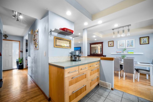 521 Brookmere Avenue, Coquitlam, BC - Indoor
