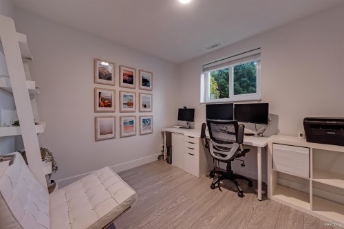 21 Malta Place, Vancouver, BC - Indoor Photo Showing Office