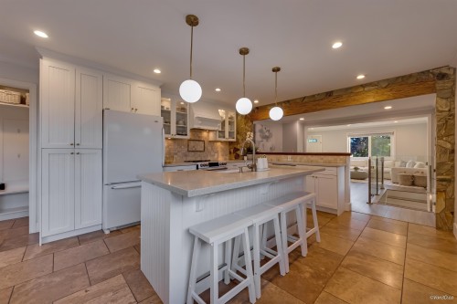 21 Malta Place, Vancouver, BC - Indoor Photo Showing Kitchen With Upgraded Kitchen