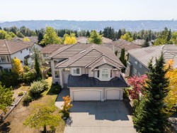 214 Aspenwood Drive  Port Moody, BC V3H 5A7