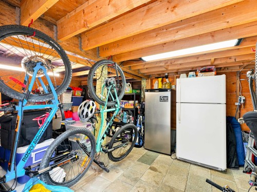 431 23Rd Avenue E, Vancouver, BC - Indoor Photo Showing Basement