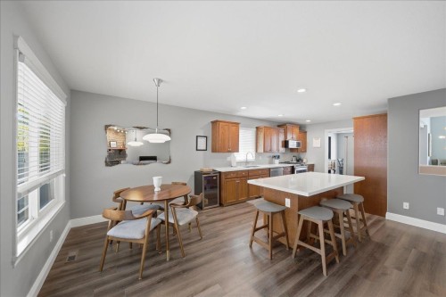 23659 Rock Ridge Drive, Maple Ridge, BC - Indoor Photo Showing Dining Room
