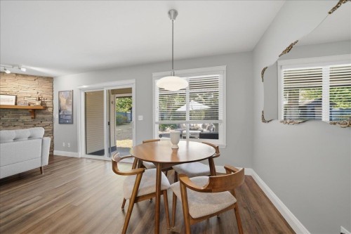 23659 Rock Ridge Drive, Maple Ridge, BC - Indoor Photo Showing Dining Room