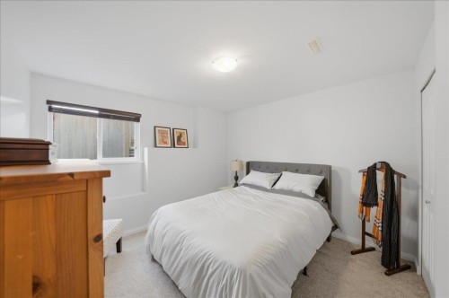 23659 Rock Ridge Drive, Maple Ridge, BC - Indoor Photo Showing Bedroom