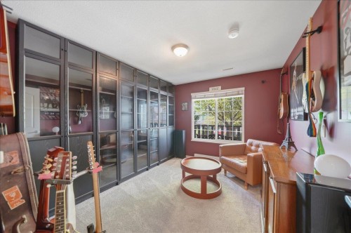 23659 Rock Ridge Drive, Maple Ridge, BC - Indoor Photo Showing Other Room