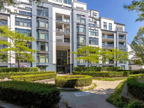 102-2528 Broadway E, Vancouver, BC - Outdoor With Facade