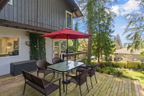 615 Kings Road E, North Vancouver, BC - Outdoor With Deck Patio Veranda With Exterior