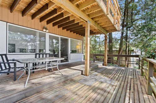 615 Kings Road E, North Vancouver, BC - Outdoor With Deck Patio Veranda With Exterior