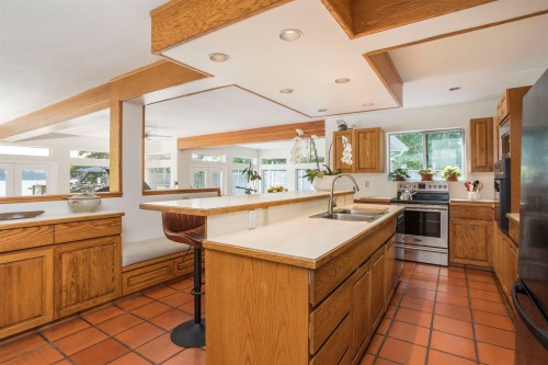 5439 Indian River Drive, North Vancouver, BC - Indoor Photo Showing Kitchen With Double Sink