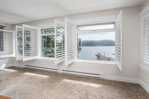 5439 Indian River Drive, North Vancouver, BC - Indoor Photo Showing Other Room