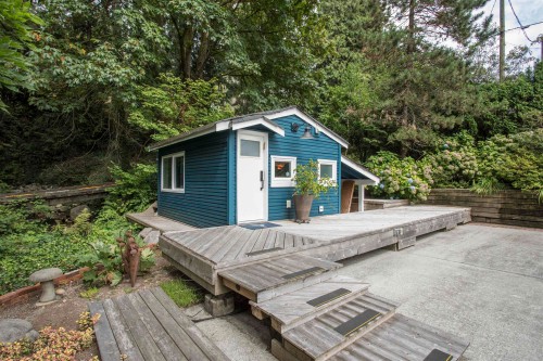 5439 Indian River Drive, North Vancouver, BC - Outdoor With Deck Patio Veranda