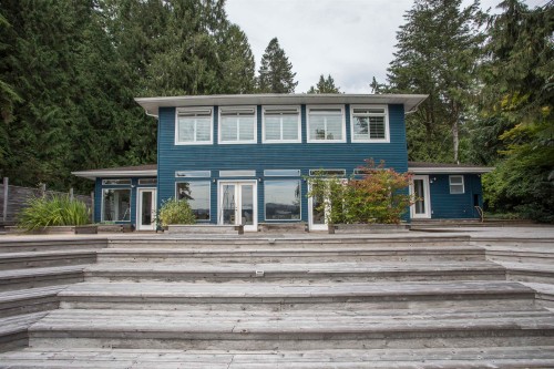 5439 Indian River Drive, North Vancouver, BC - Outdoor
