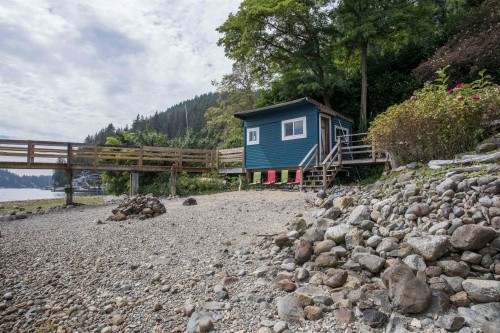 5439 Indian River Drive, North Vancouver, BC - Outdoor