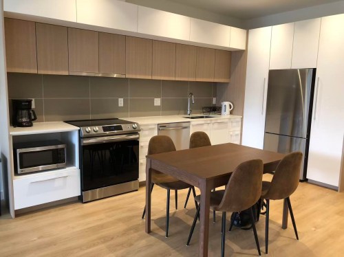 601-9888 University Crescent, Burnaby, BC - Indoor