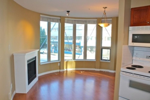 209-3089 Oak Street , Vancouver, BC V6H 2K8 3