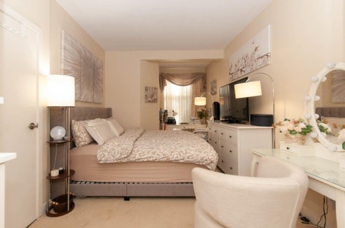 102-1633 Mackay, North Vancouver, BC - Indoor Photo Showing Bedroom