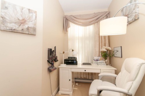 102-1633 Mackay, North Vancouver, BC - Indoor