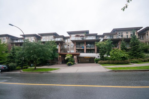 102-1633 Mackay, North Vancouver, BC - Outdoor With Facade