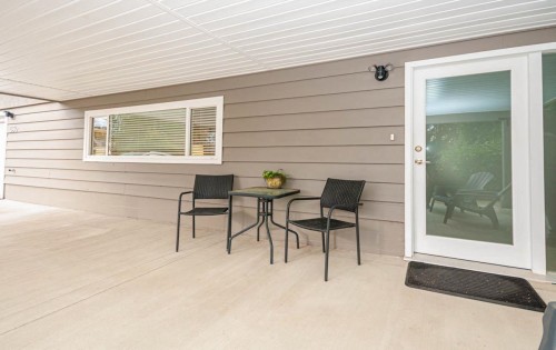 Suite-530 Brand , North Vancouver, BC V7N 1G1 5