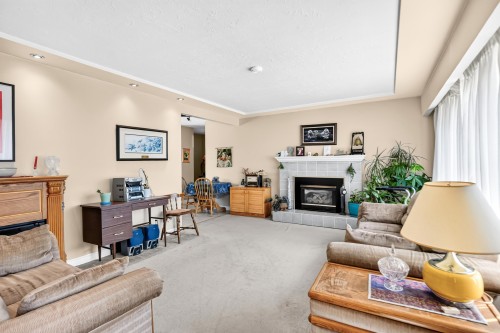 21437 122 Avenue, Maple Ridge, BC 