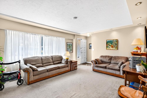21437 122 Avenue, Maple Ridge, BC 