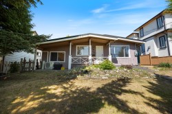 8085 10th Avenue Burnaby, BC V3N 2S4