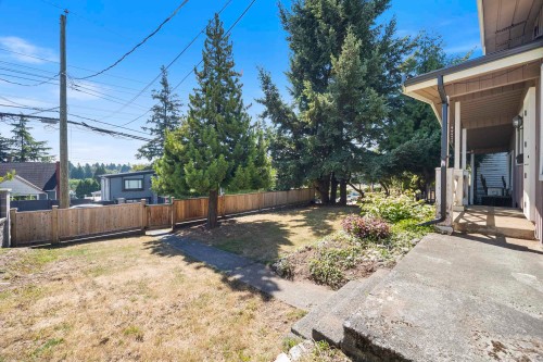 8085 10Th Avenue, Burnaby, BC 