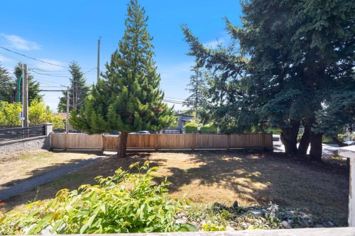 8085 10Th Avenue, Burnaby, BC 