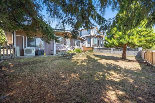 8085 10Th Avenue, Burnaby, BC 