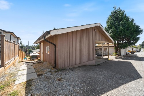 8085 10Th Avenue, Burnaby, BC 