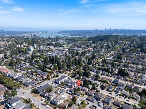 8085 10Th Avenue, Burnaby, BC 