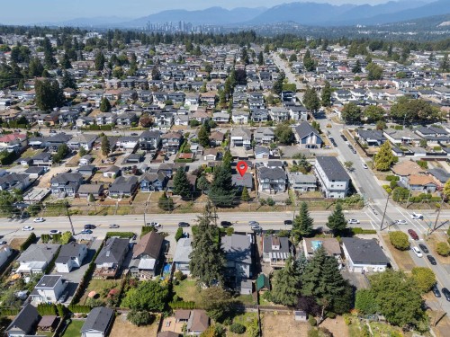 8085 10Th Avenue, Burnaby, BC 