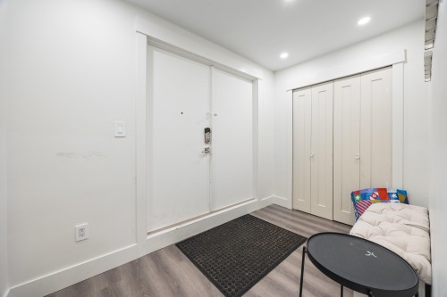 8085 10Th Avenue, Burnaby, BC 