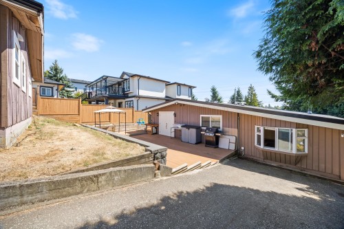 8085 10Th Avenue, Burnaby, BC 