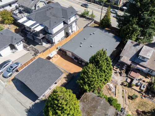 8085 10Th Avenue, Burnaby, BC 