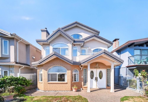 3423 24Th Avenue E, Vancouver, BC - Outdoor With Facade
